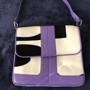 DKNY Shoulder bag.